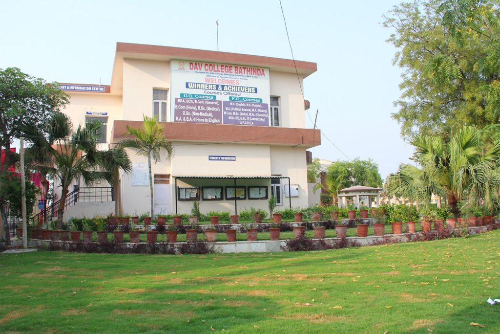 DAV College